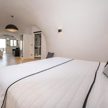Azzurro Suites Messaria  Exterior photo