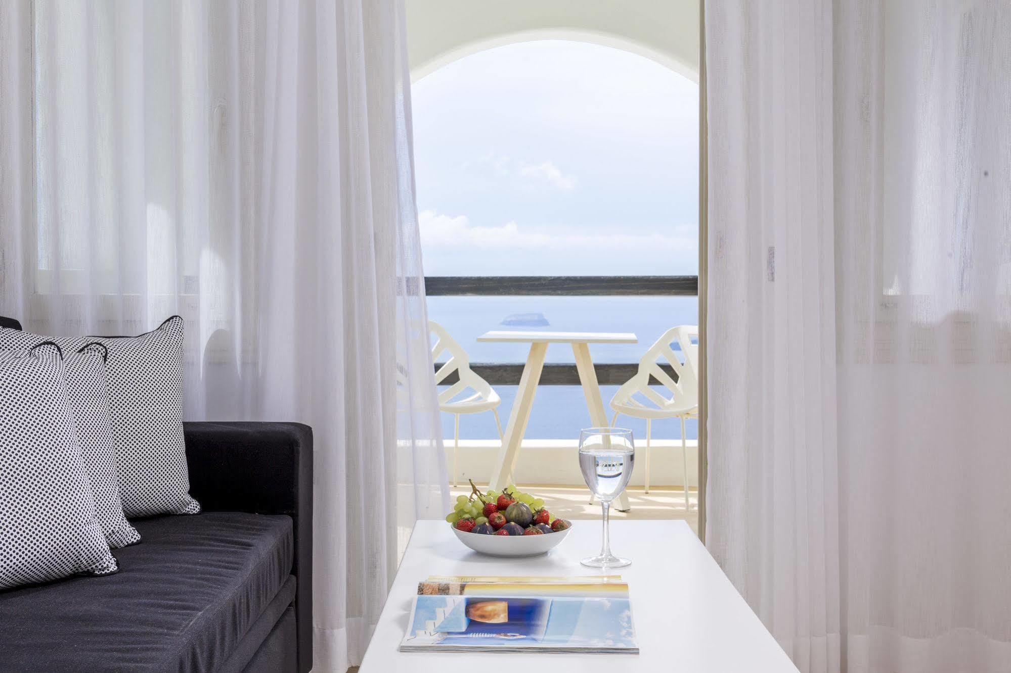 Azzurro Suites Messaria  Exterior photo