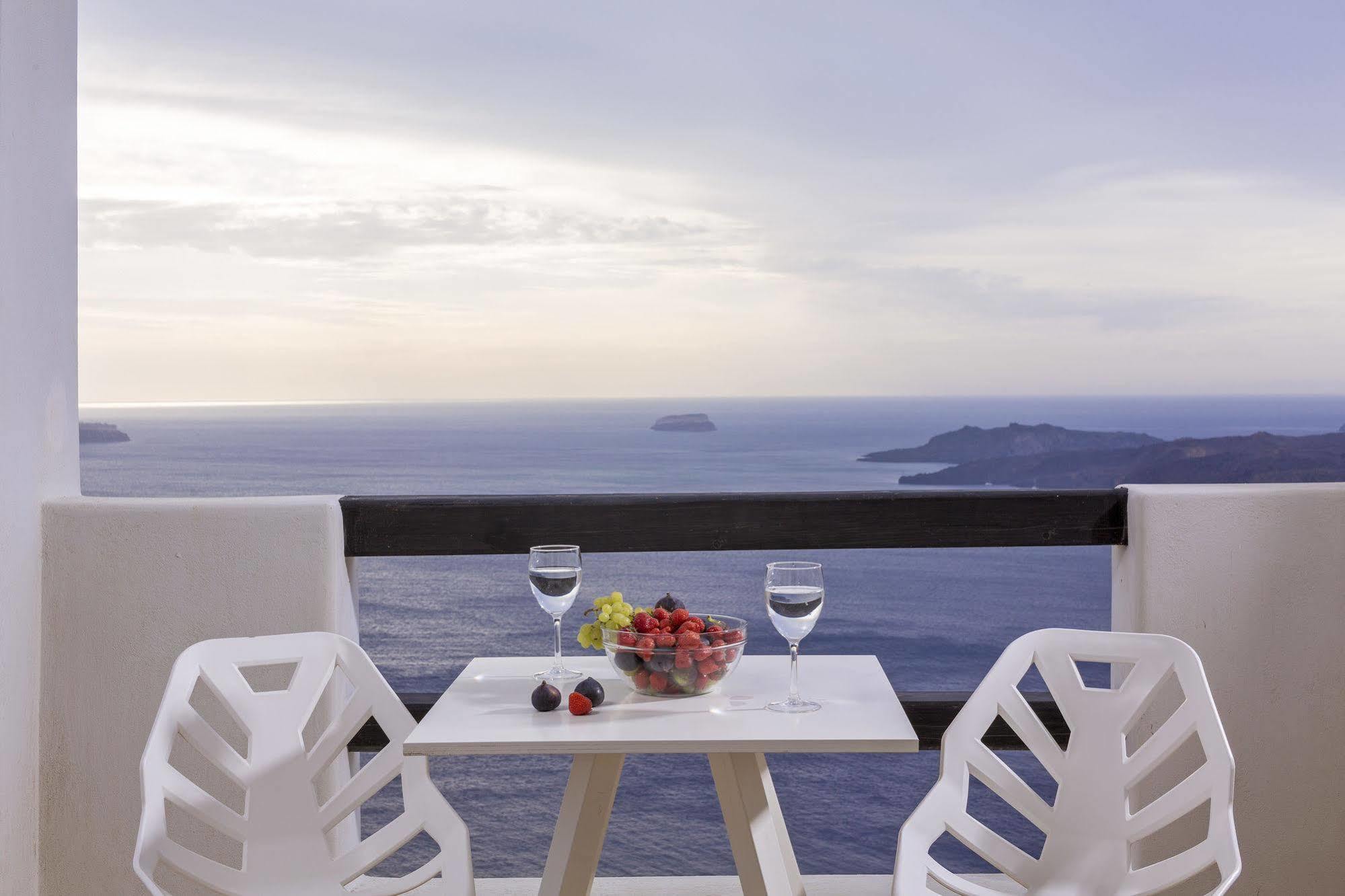 Azzurro Suites Messaria  Exterior photo